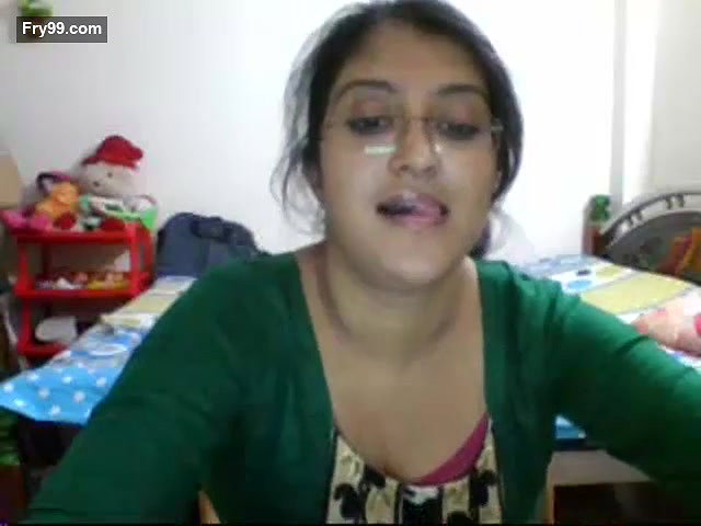 Indian GF In Pink Lingerie Nude – Movies 1