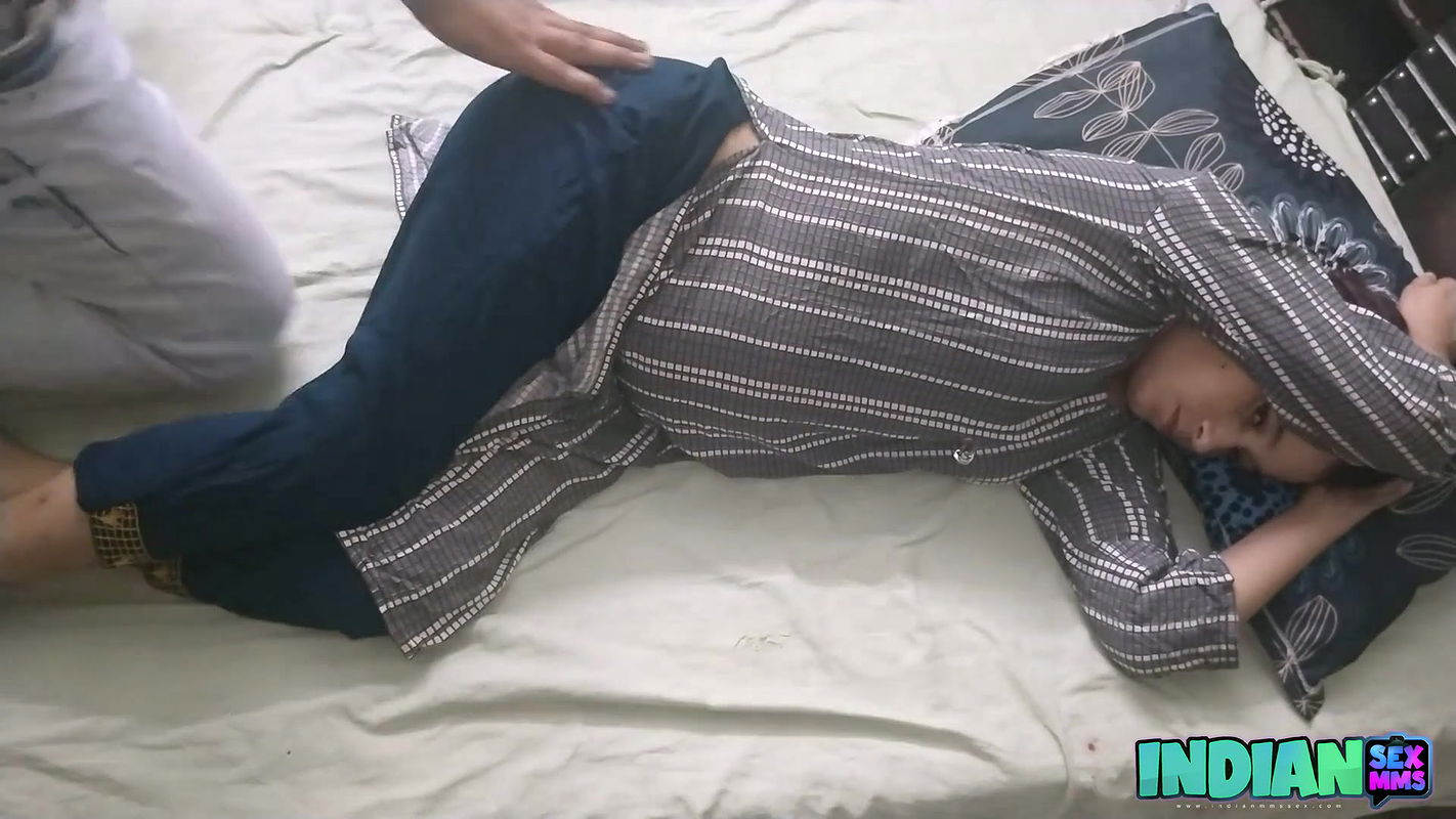 Indian Wife Bend Over to Have Doggy Style Hardcore Sex