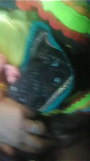 Village bhabhi showing
