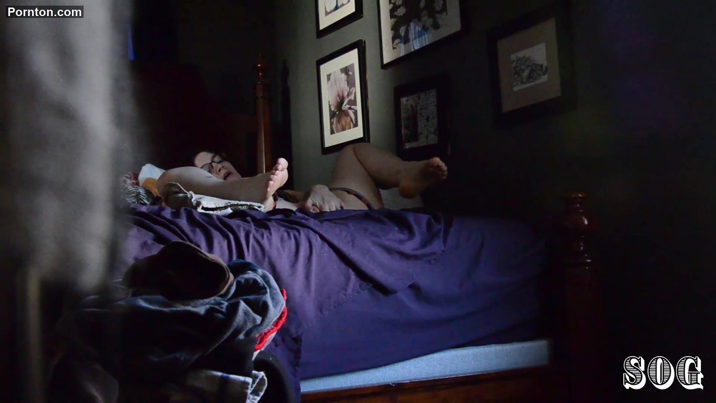 Bettie Bondage – Mom’s Secret Garden (sog) – 1080p