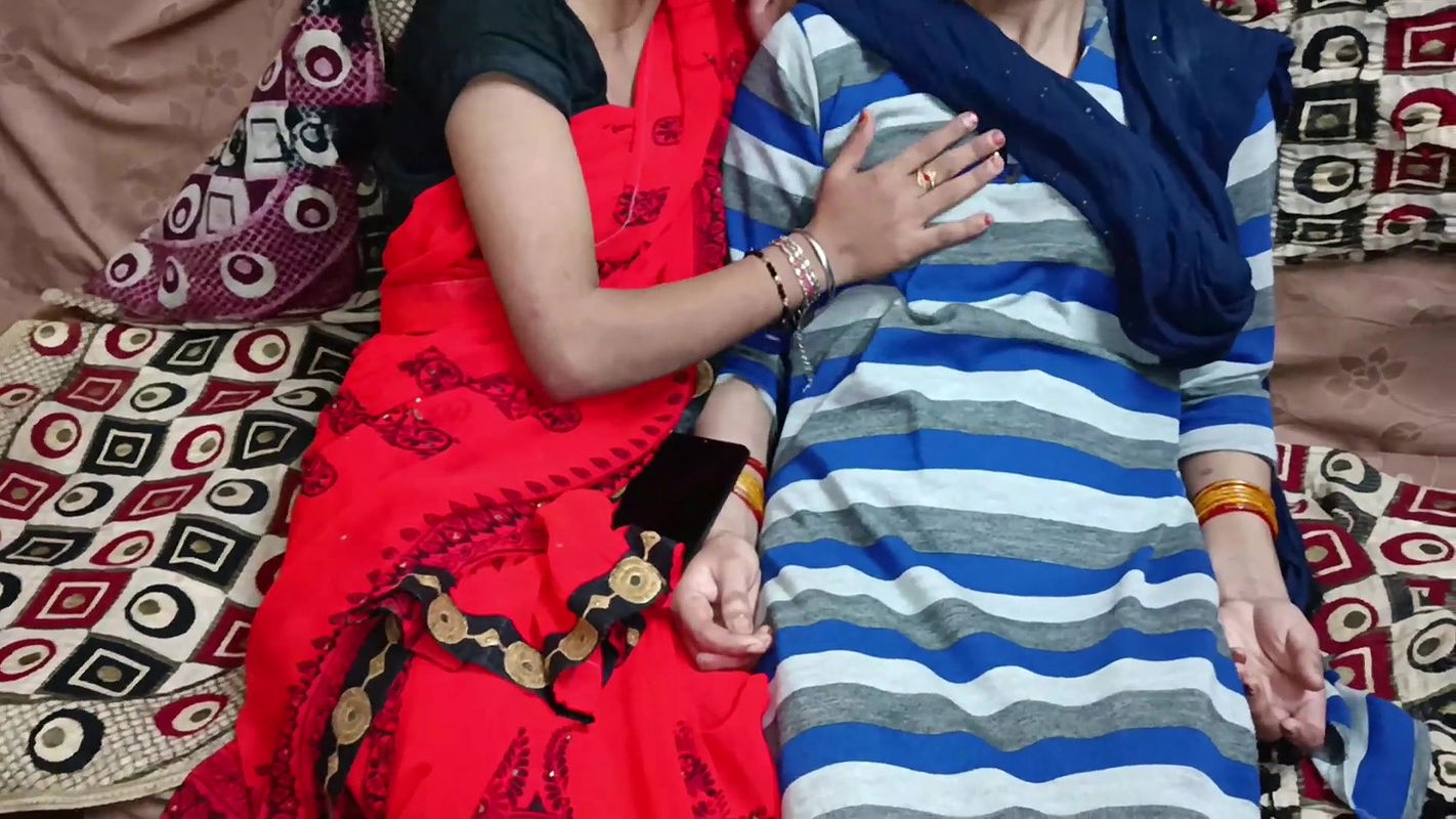 Geeta fucks her friend Sonu with her boyfriend, foursome swap sex in Hindi