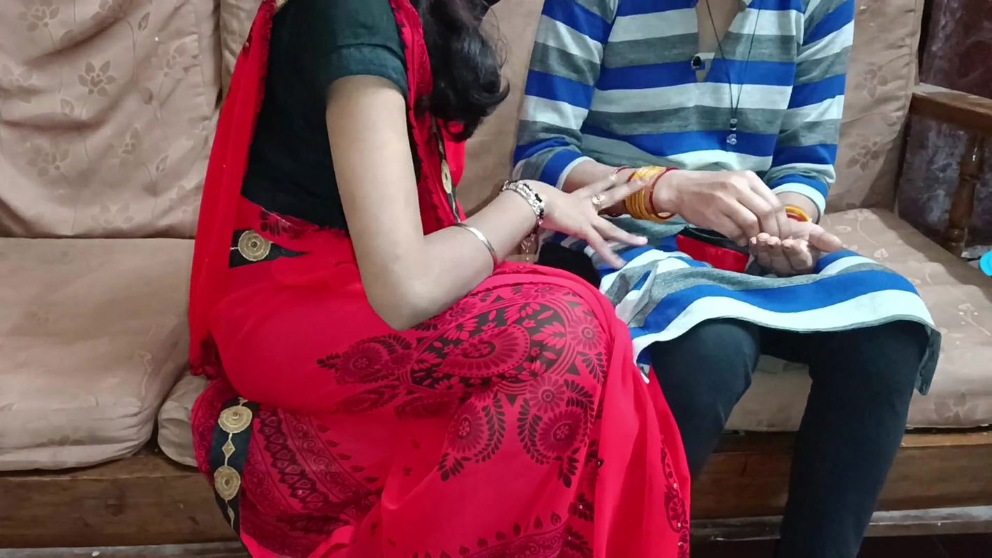 Viral video of sister-in-law and sister-in-laws first foursome fuck