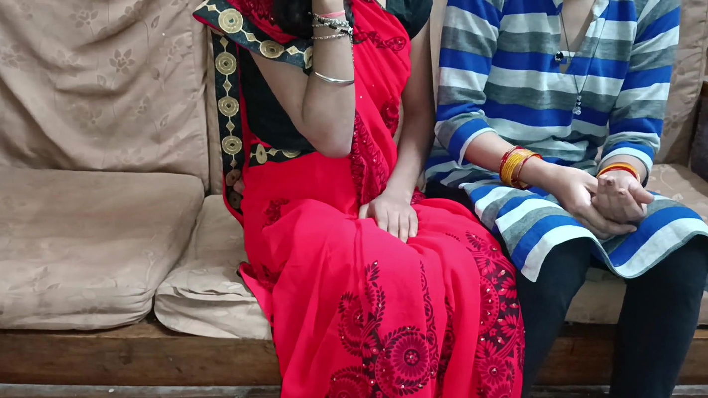 Viral video of sister-in-law and sister-in-laws first foursome fuck