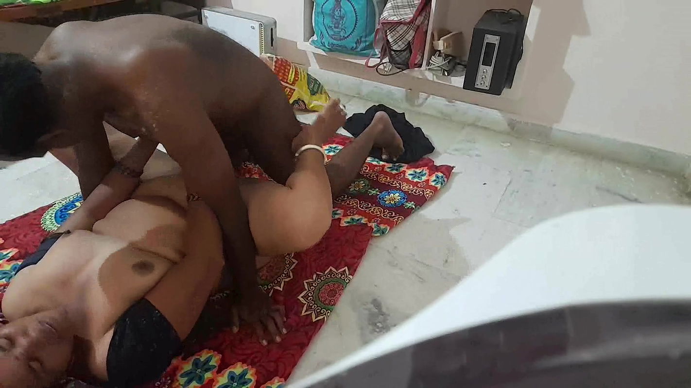 Indian shy mature maid Rupa sex with house owner