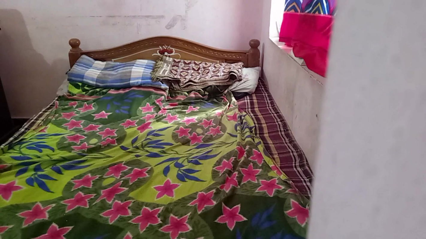 Sexy Mature Mom Rupa Sucks and Fucks