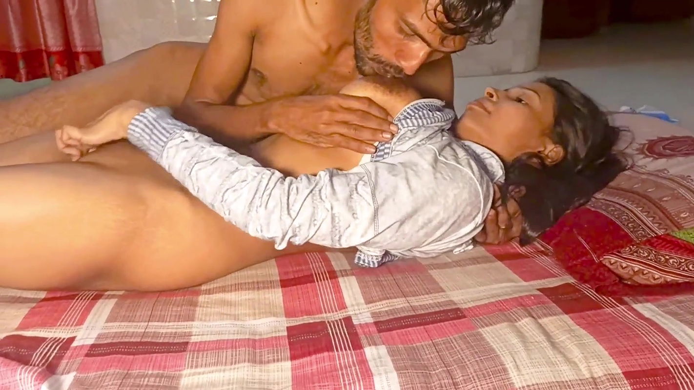 Couple Have Sex on Bed, Shathi Khatun and Hanif Pk