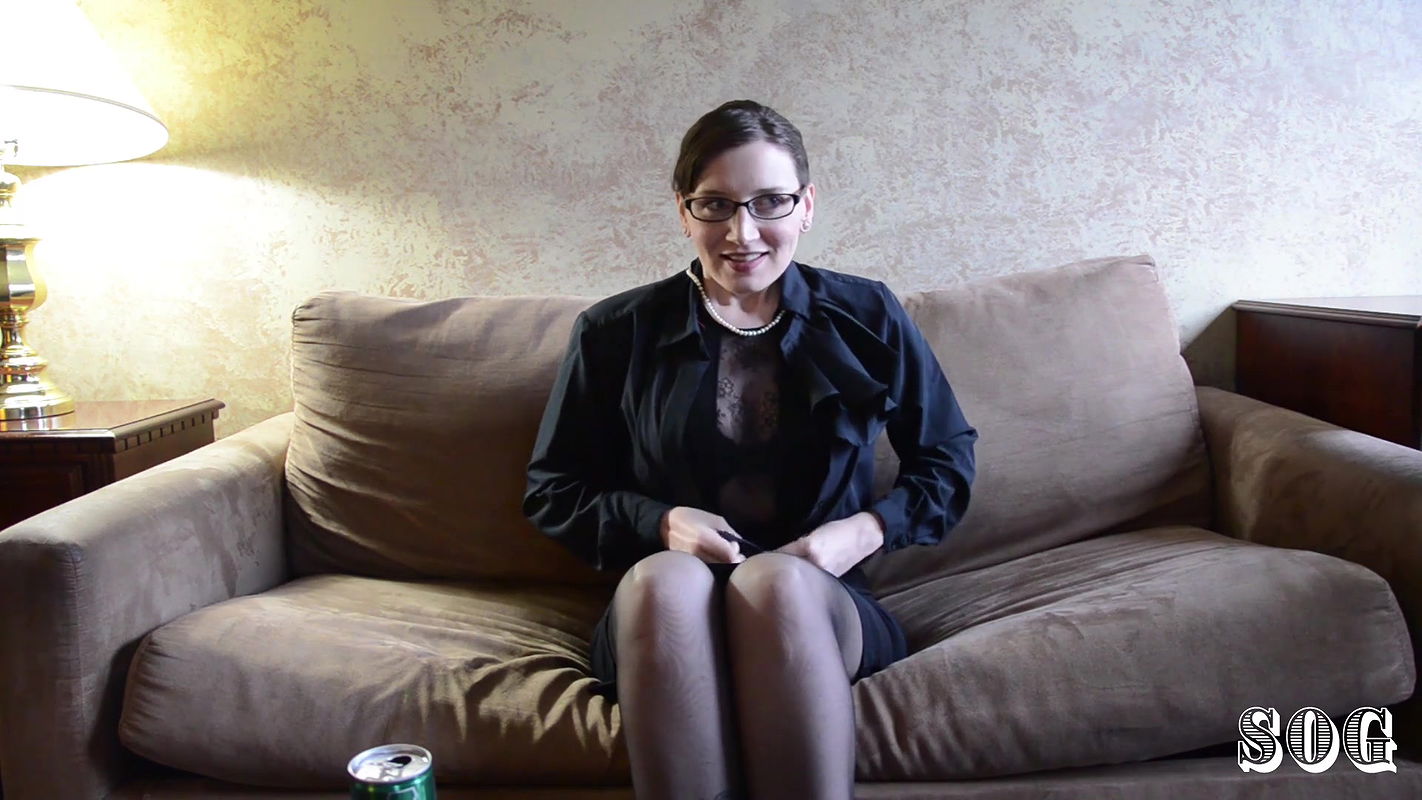 Bettie Bondage – Soccer Milf Gapes And Gags (sog) – 1080p