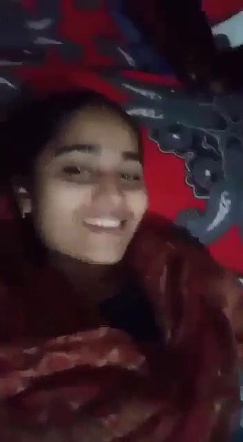 Bhabi Showing Her Bigboobs and pussy