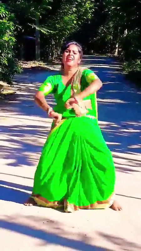 Bengali village girl hot shorts