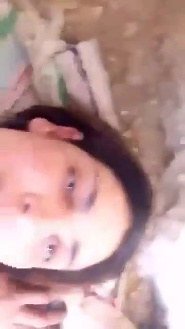 Desi cutie showing boobs and pussy