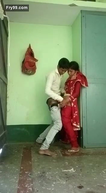 Desi lover try to fuck