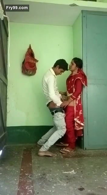 Desi lover try to fuck