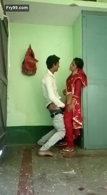 Desi lover try to fuck