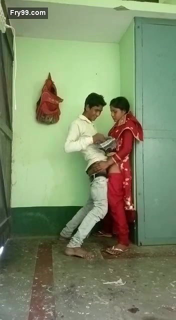 Desi lover try to fuck