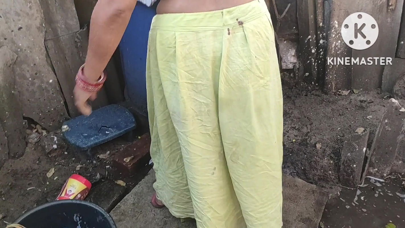 Anita Yadav hot boobs and beautiful