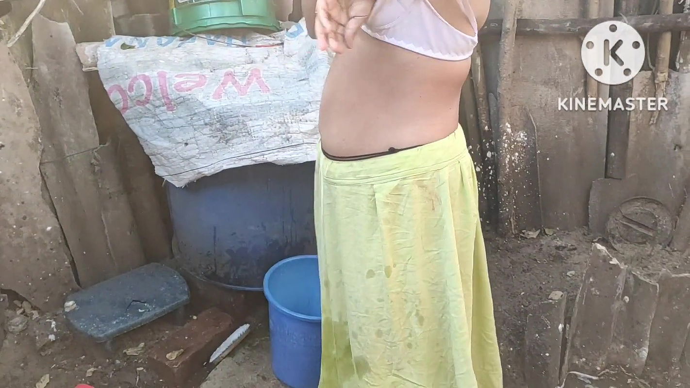 Anita Yadav hot boobs and beautiful