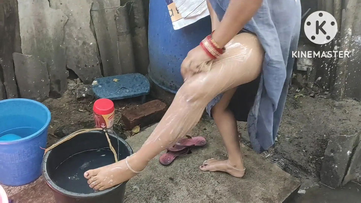 Anita Yadav hot and sexy figures beautiful boobs