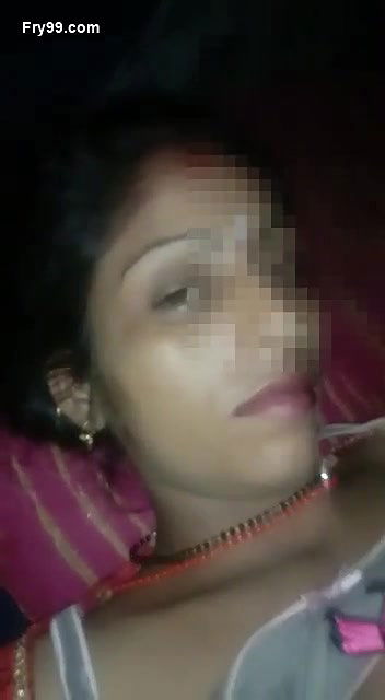 Horny Bhabhi Fingering