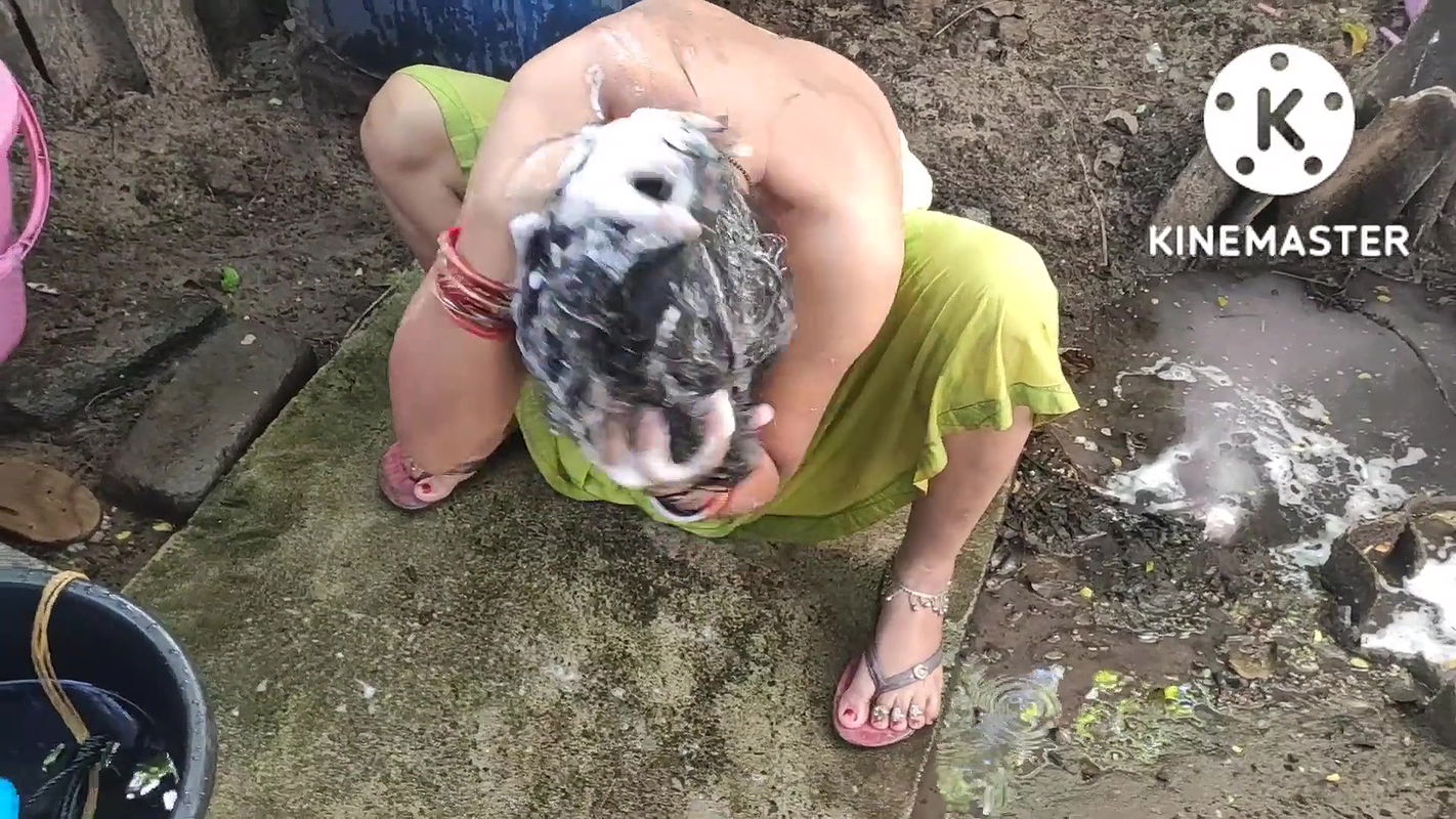 Indian house wife hot style