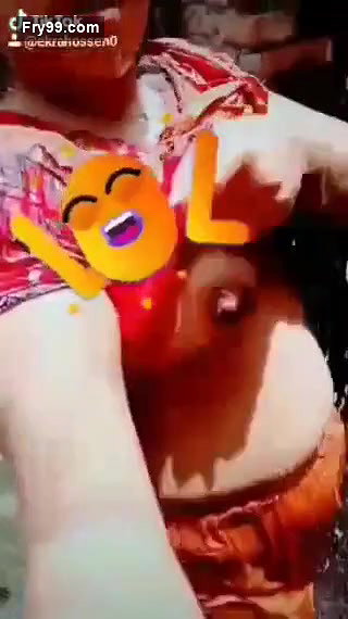 Desi village bhabi sexy boobs