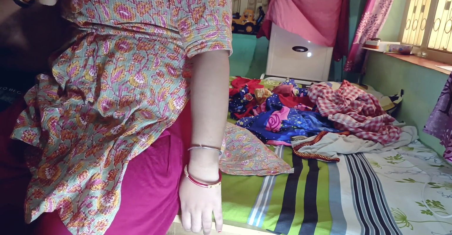 Deshi alone girl fucked hardly