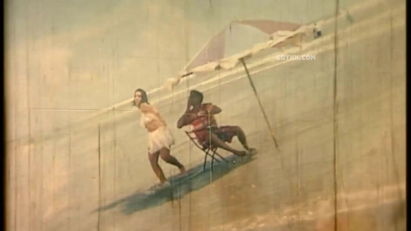 Amar eii vora joubon- mohila hostel, origin gunda o police