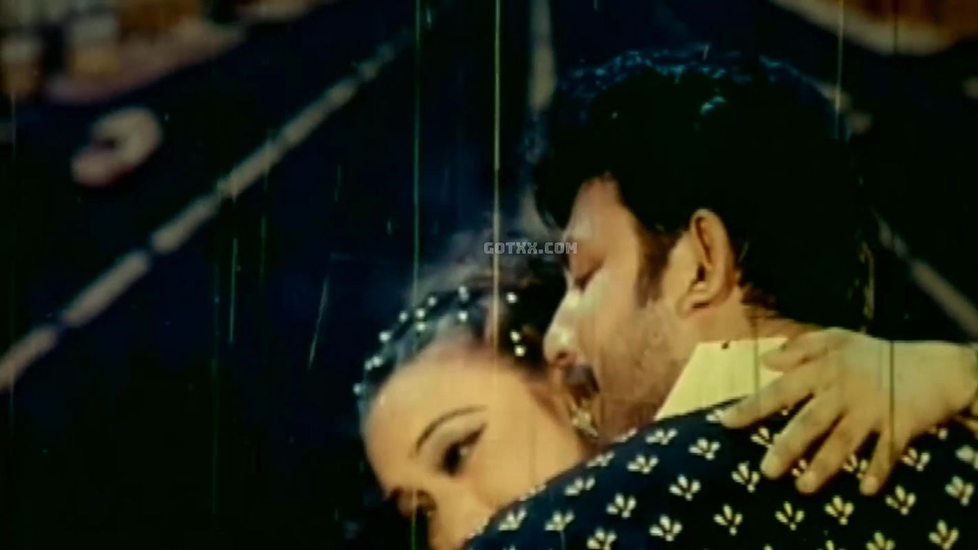 dewana banayche by amin khan and poly- action lady