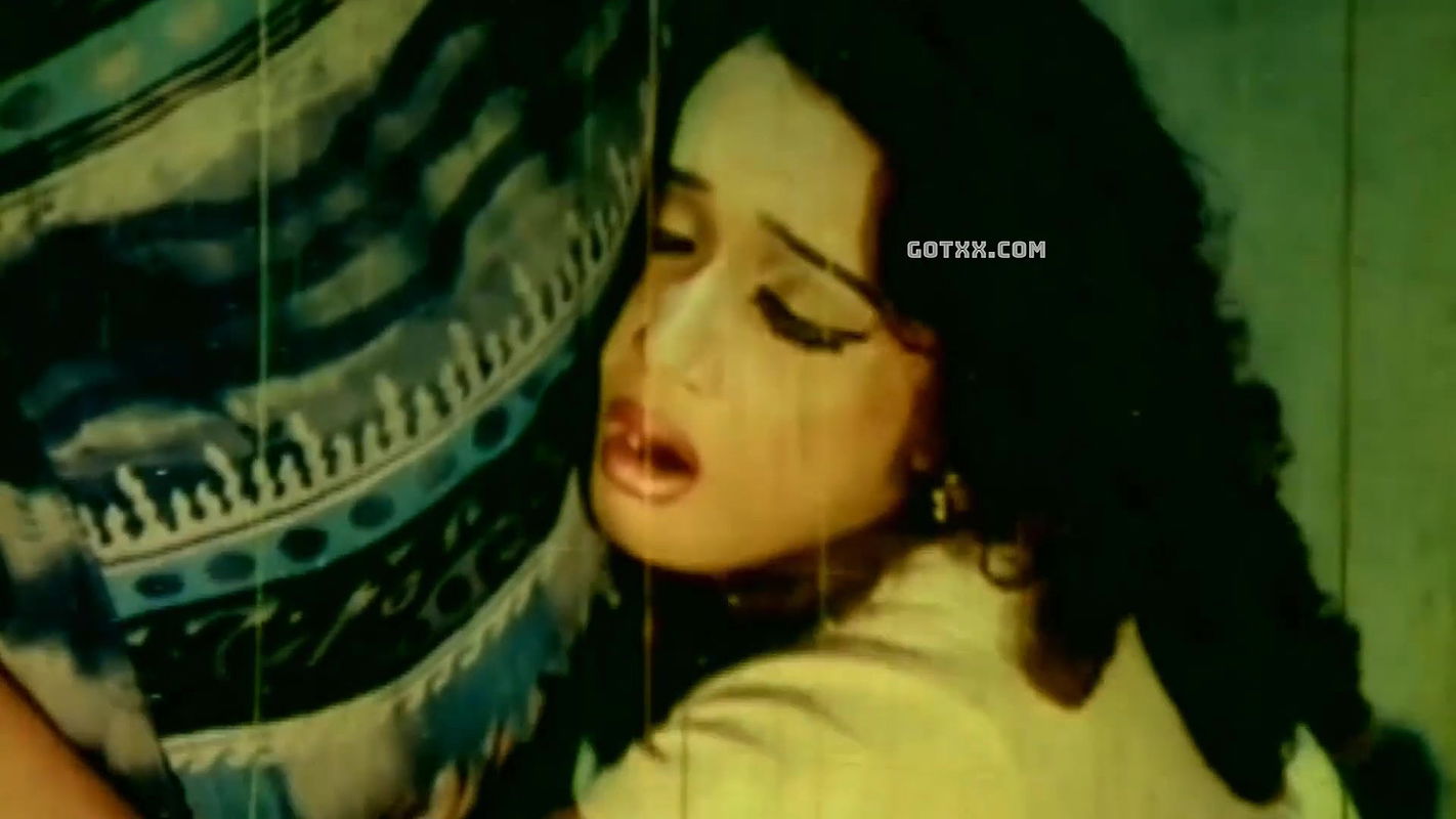 dewana banayche by amin khan and poly- action lady