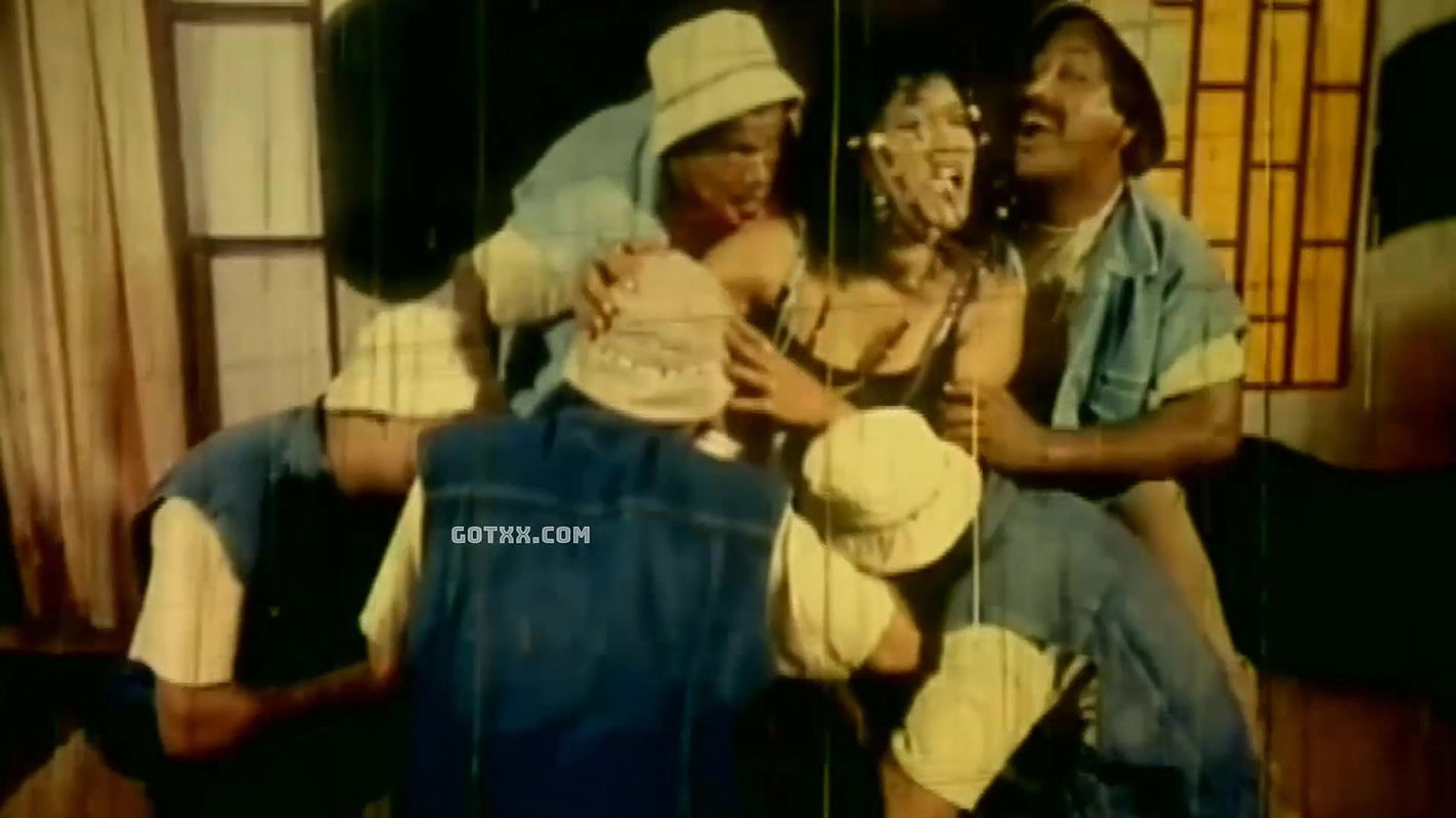 ek salike lage valo by nagma- action lady