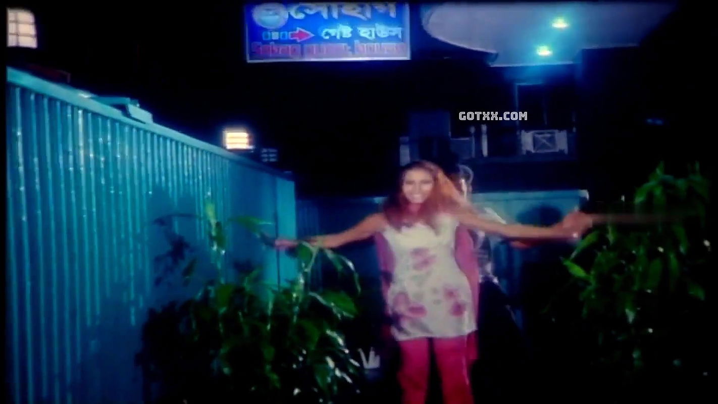 monta je chai tomay aro kache tanite by polash and shonali (soft version)