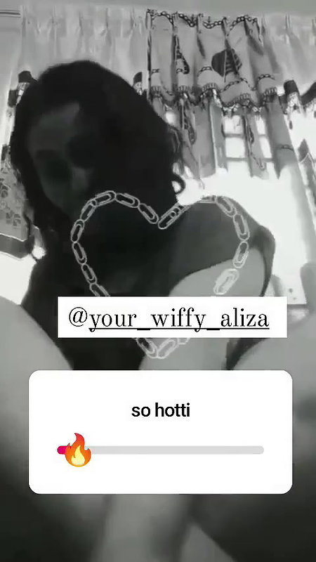 Sexy Girl Showing