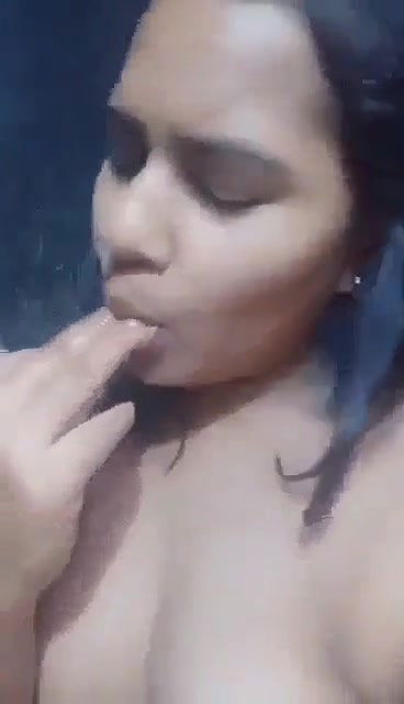 Very horny girl fingering