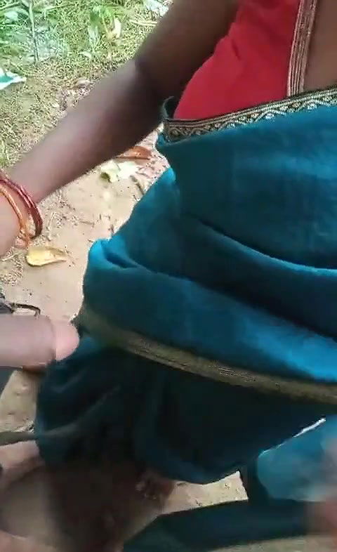 Indian beauty Desi bhabhi forest outdoor hard-core Sex video