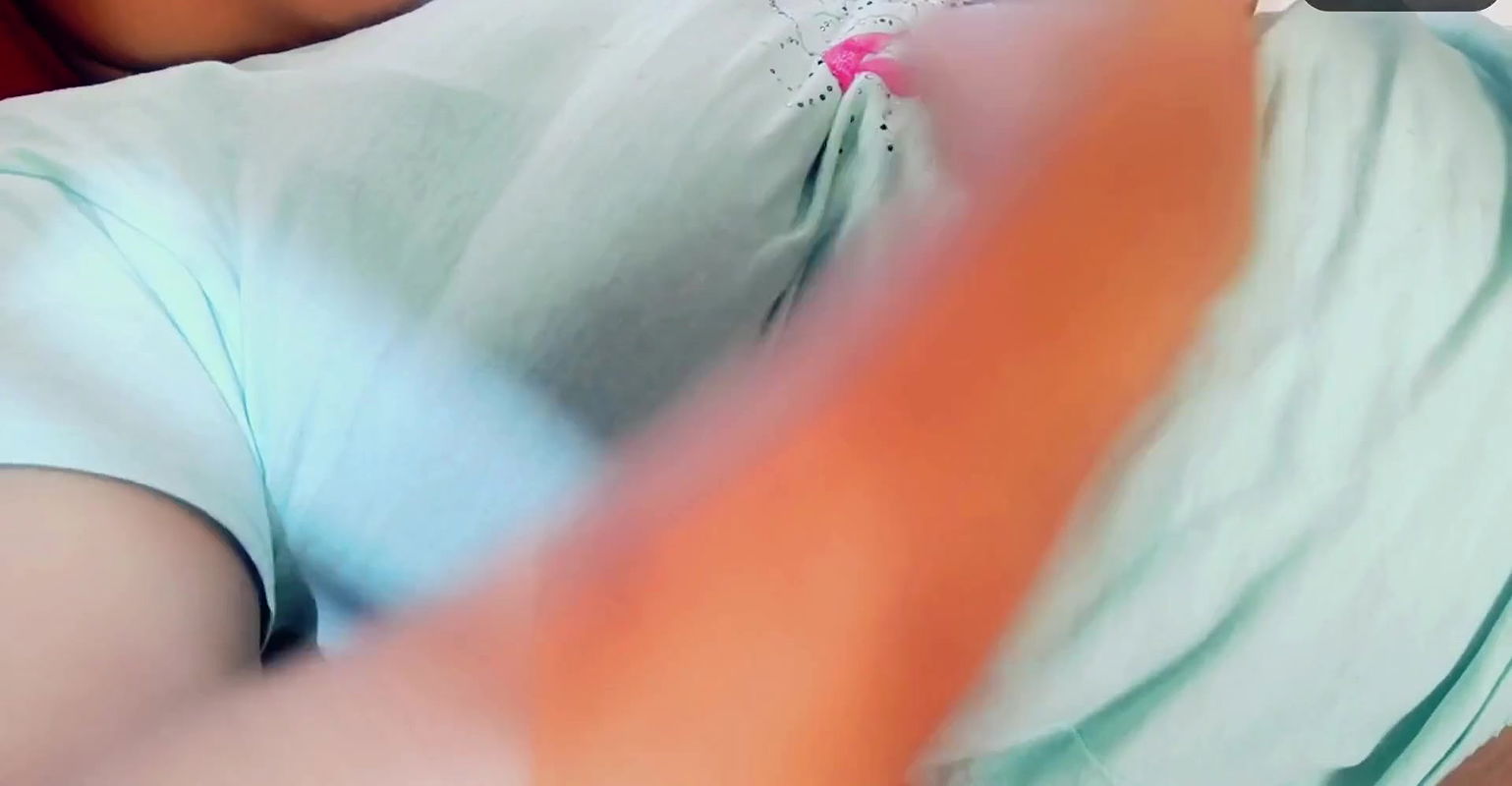 Bengali girl Fucked with eggplant.Housewife bangla sex.