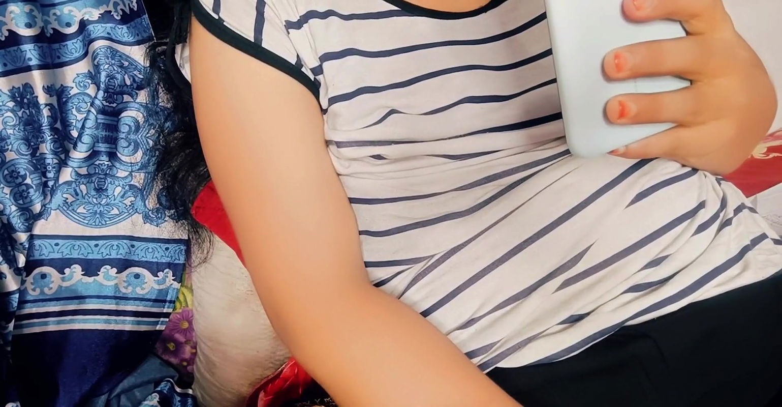 Bengali girl having phone sex and fingering with her boyfriend inside pussy.