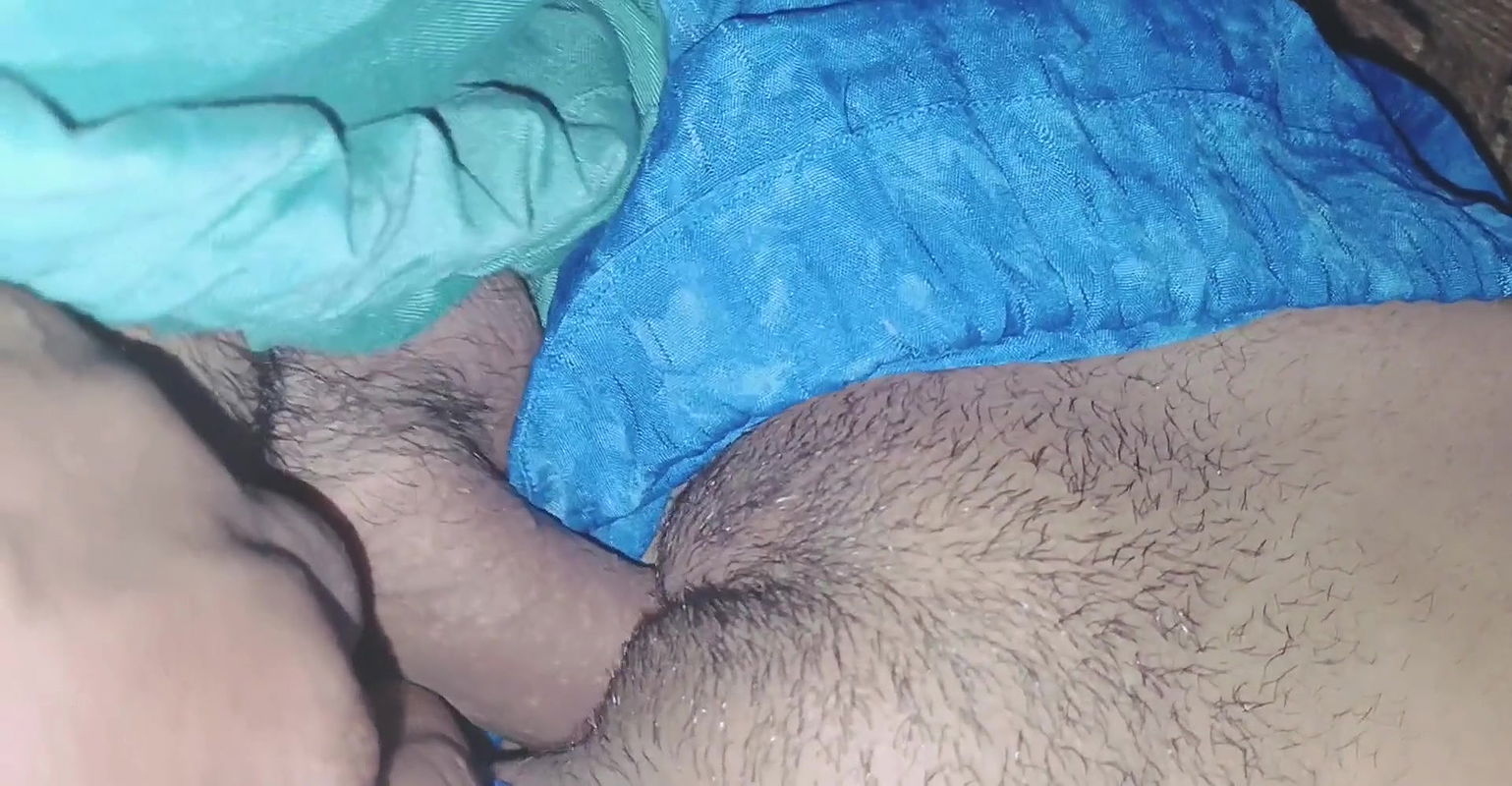 Beautiful bhabhi ki Chudai Room me, Tomato Big