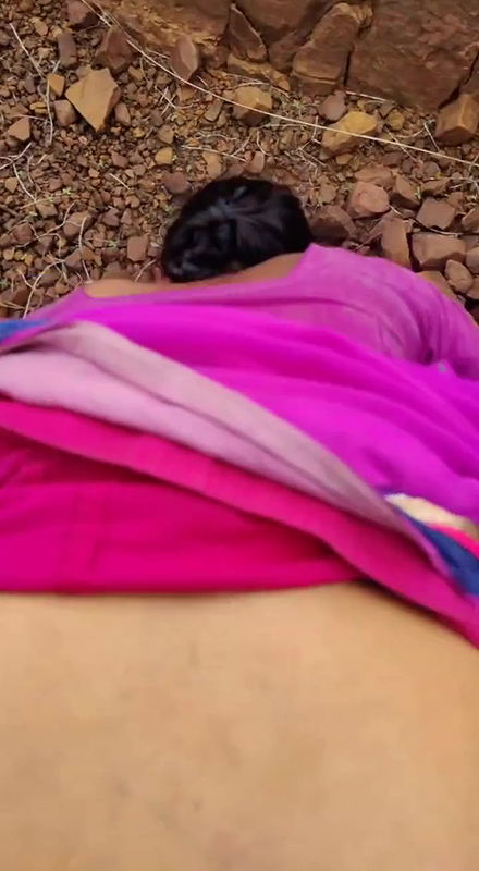 Aunty Outdoor Sex with Boy Hot Sex