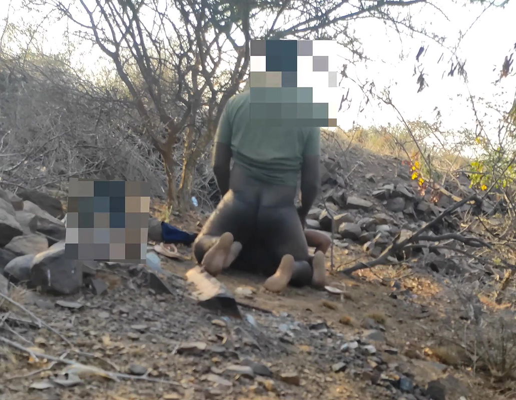 Desi aunty outdoor sex with boy