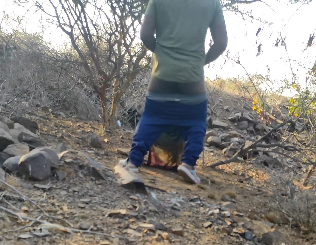 Desi aunty outdoor sex with boy