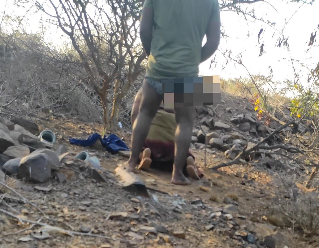 Desi aunty outdoor sex with boy