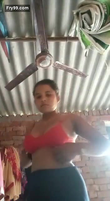 Cute Desi Village Girl Shows Her Boobs and Pussy