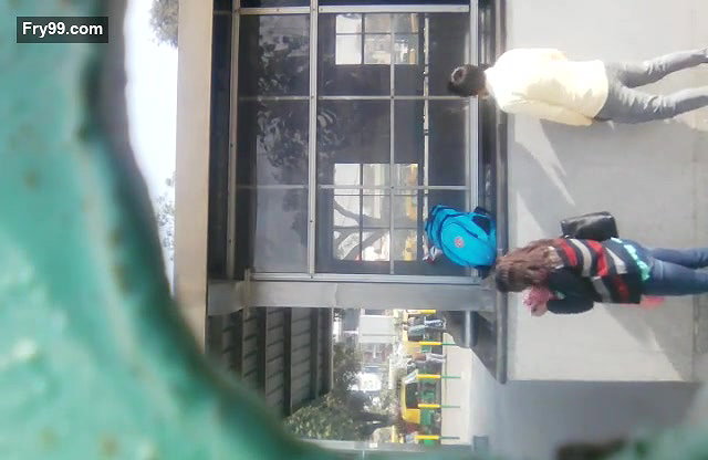 Delhi Metro Blowjob Sex Scandal – Movies