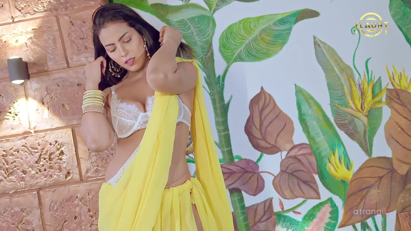 Nonchalant Noor – Saree Ke Fall