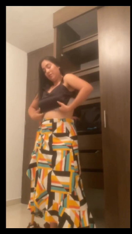 GORGEOUS  BUSTY  BABE CHANGING CLOTHES  VIDEO UPDATE
