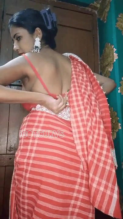 DESI INDIAN  SELLER BABE  VIDEOS