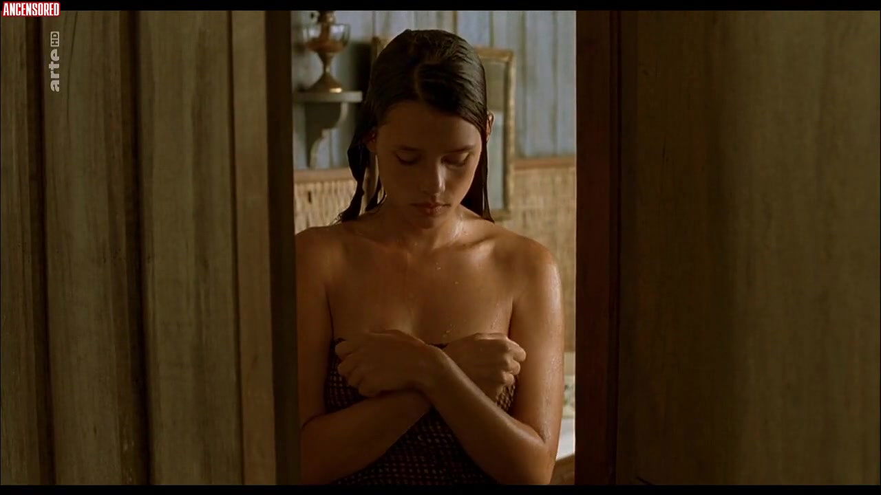 a b f – The Sea Wall