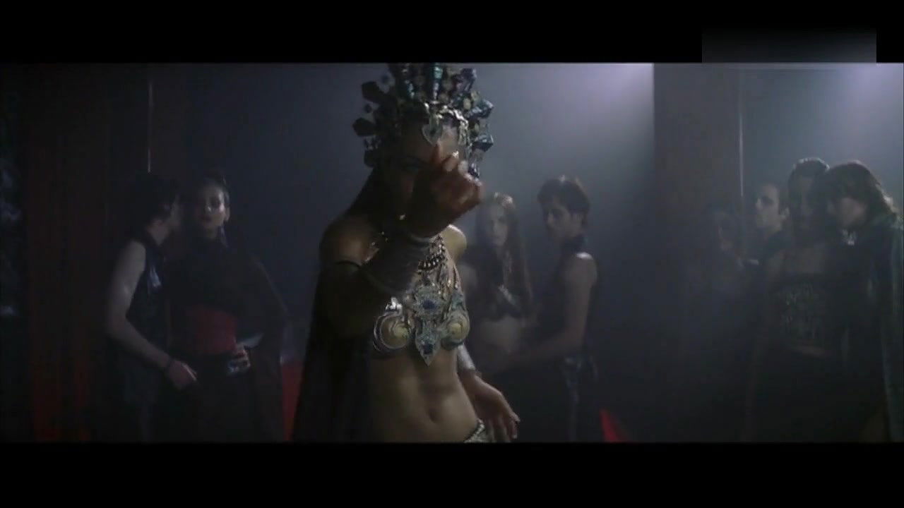 Aaliyah – Queen of the Damned