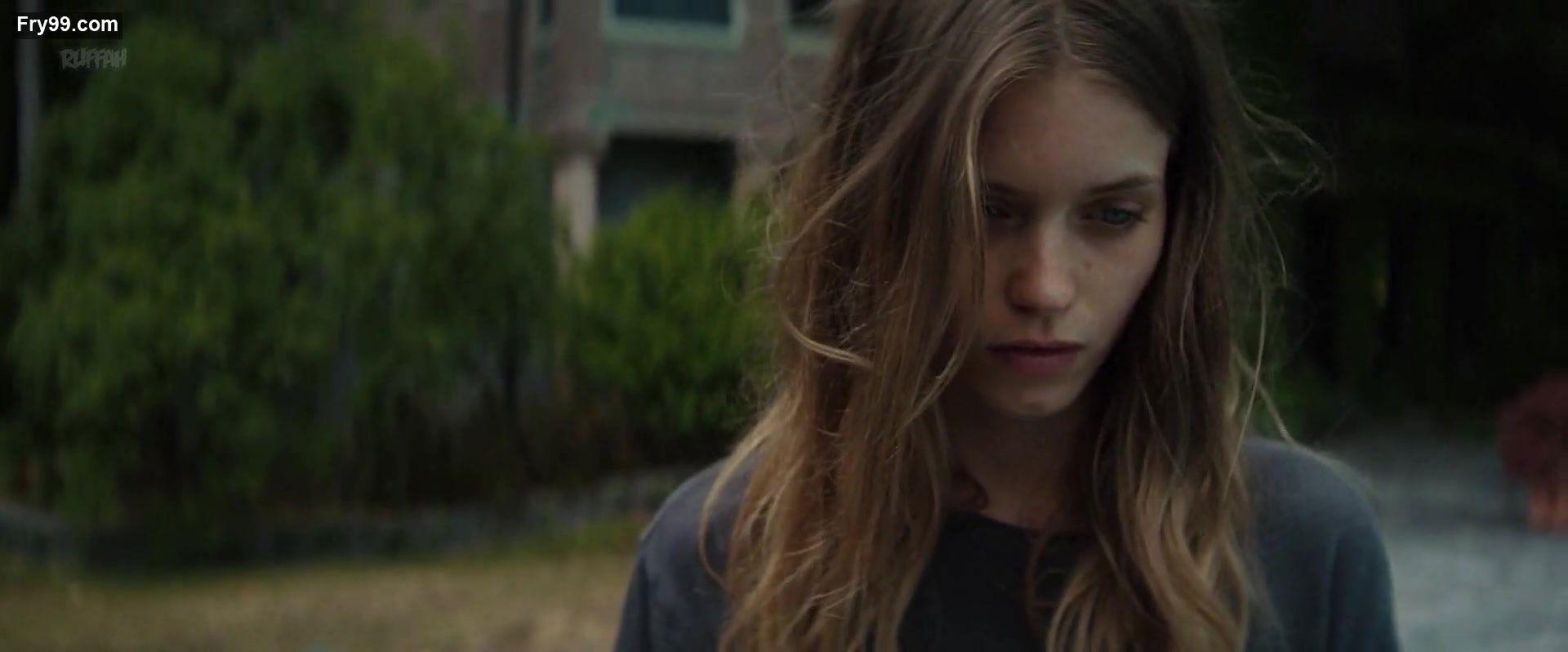 Abbey Lee Kershaw – welcome the stranger