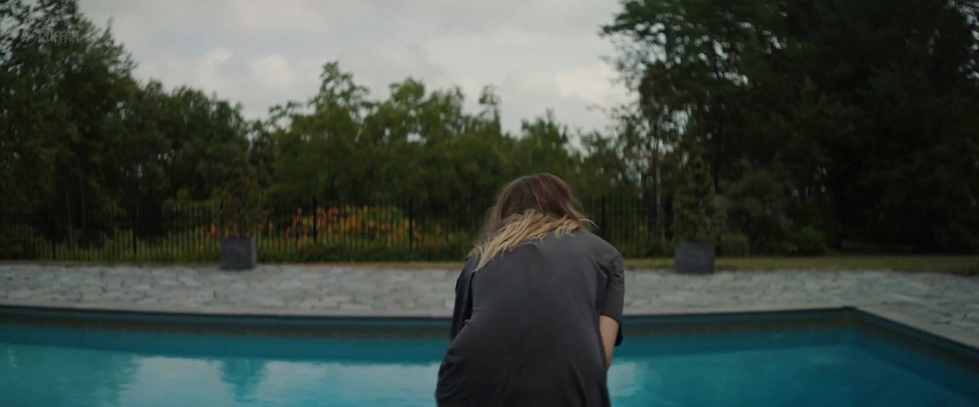 Abbey Lee Kershaw – welcome the stranger