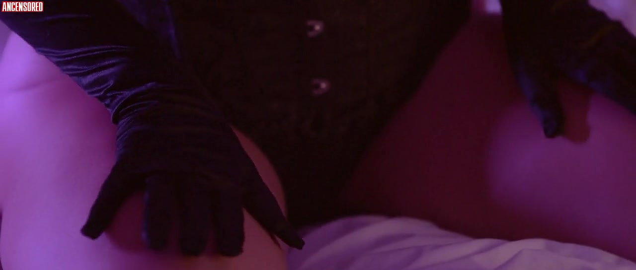 abi casson thompson – cam girls